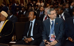 le_couple_presidentiel_au_sommet_us_afrique_5.6_08.2014 (22) (800x501)
