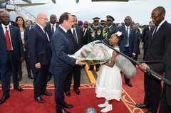 Visite d'Etat au Cameroun de S.E. François Hollande, Président de la République Française - 03.07.2015 (7)