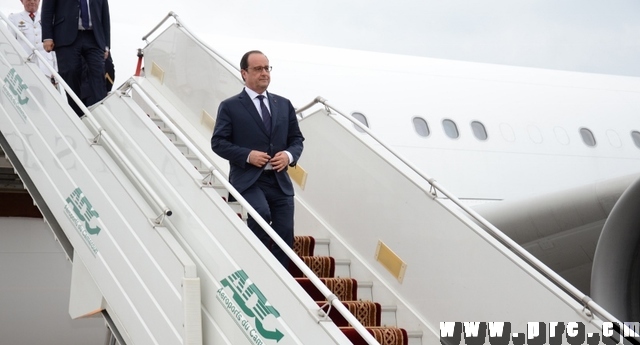 Visite d'Etat au Cameroun de S.E. François Hollande, Président de la République Française - 03.07.2015 (5)