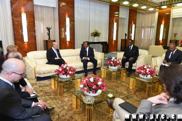 Visite au Cameroun de M. Laurent Fabius, Ministre Français des Affaires Etrangères et du Développement International (6)