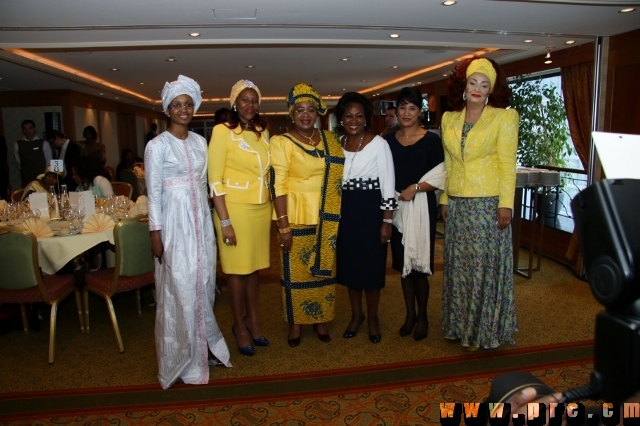 sommet_ue.afr_les_first_ladies_africaines_honorees (11) (640x426)