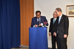 Rencontre entre le Président Paul BIYA et le Secrétaire Général de l'ONU, M. Ban Ki-Moon (3)
