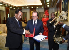 State Visit to Cameroon of H.E. François HOLLANDE, President of the French Republic - 03.07.2015 (3)