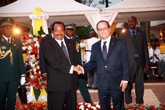 Visite d'Etat au Cameroun de S.E. François Hollande, Président de la République Française - 03.07.2015 (13)