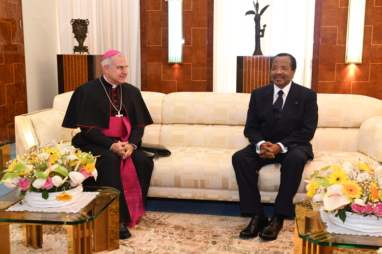 Paix au Cameroun : le Pape François assure le Chef de l’Etat de ses prières