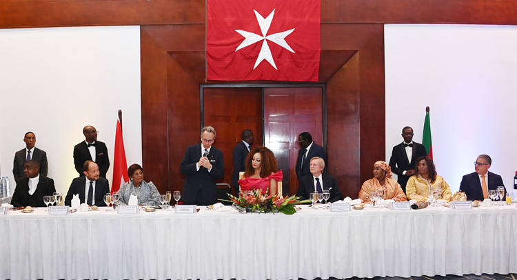 Madame Chantal BIYA au Grand Gala de Charité de l’Ordre Souverain de Malte 