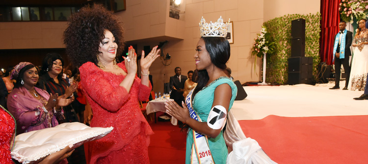 Madame Chantal Biya illumine le concours national Miss Cameroun 2018