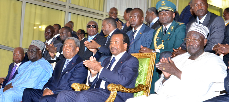 President Paul BIYA rewards winners UMS Loum