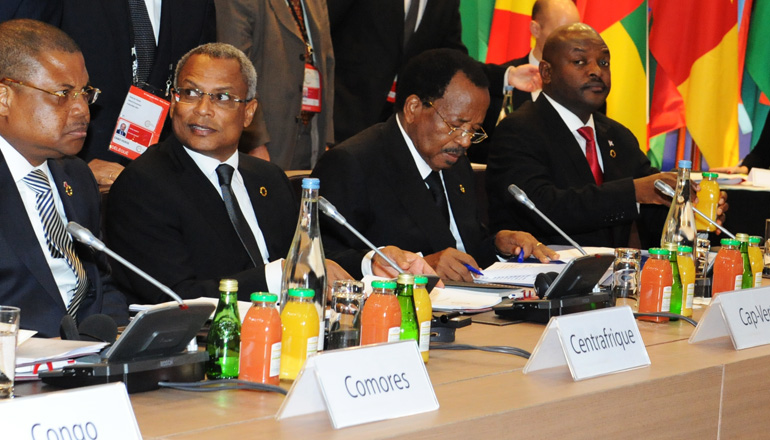 Intervention de S.E.M. Paul BIYA lors de la deuxième séance de travail à huis clos du Sommet de l'Elysée pour la Paix et la Sécurité  en Afrique